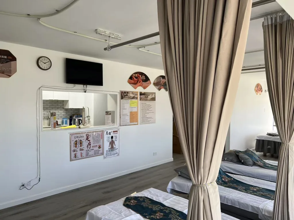 WEN Massage SPA interior detail